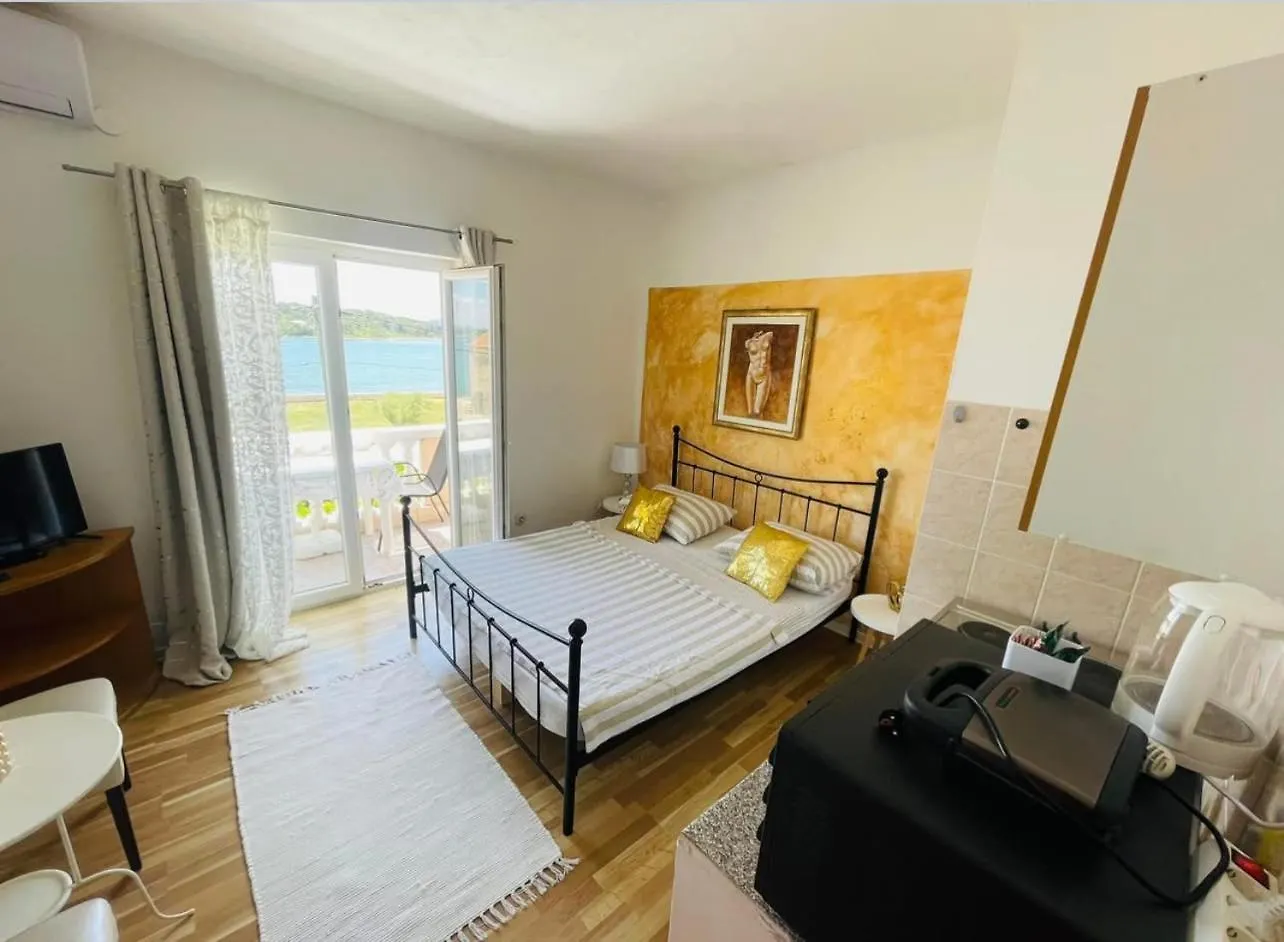 Apartments Esperanza Pašman