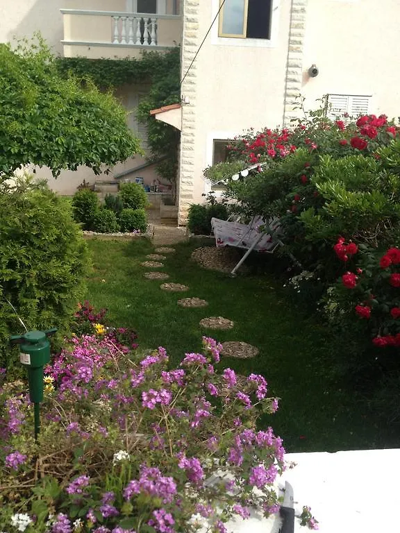 Apartments Esperanza Pašman 0*,