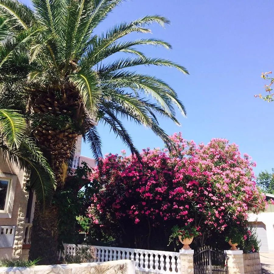 Apartments Esperanza Pašman